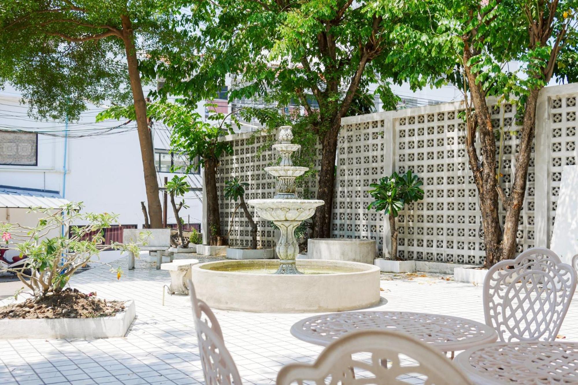 Rak Kun Resort 2 Nakhon Sawan Buitenkant foto