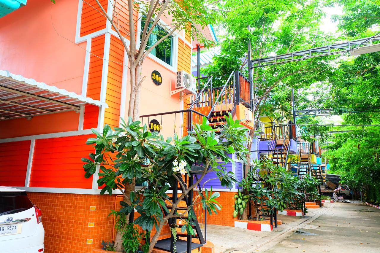 Rak Kun Resort 2 Nakhon Sawan Buitenkant foto