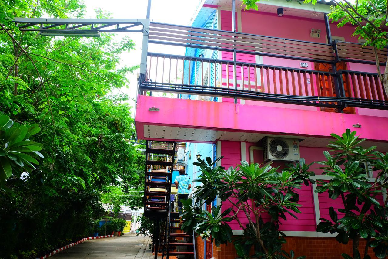 Rak Kun Resort 2 Nakhon Sawan Buitenkant foto