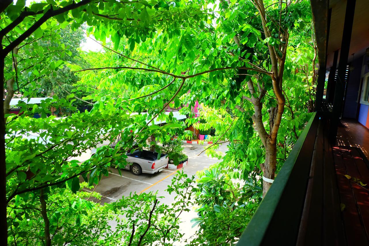 Rak Kun Resort 2 Nakhon Sawan Buitenkant foto