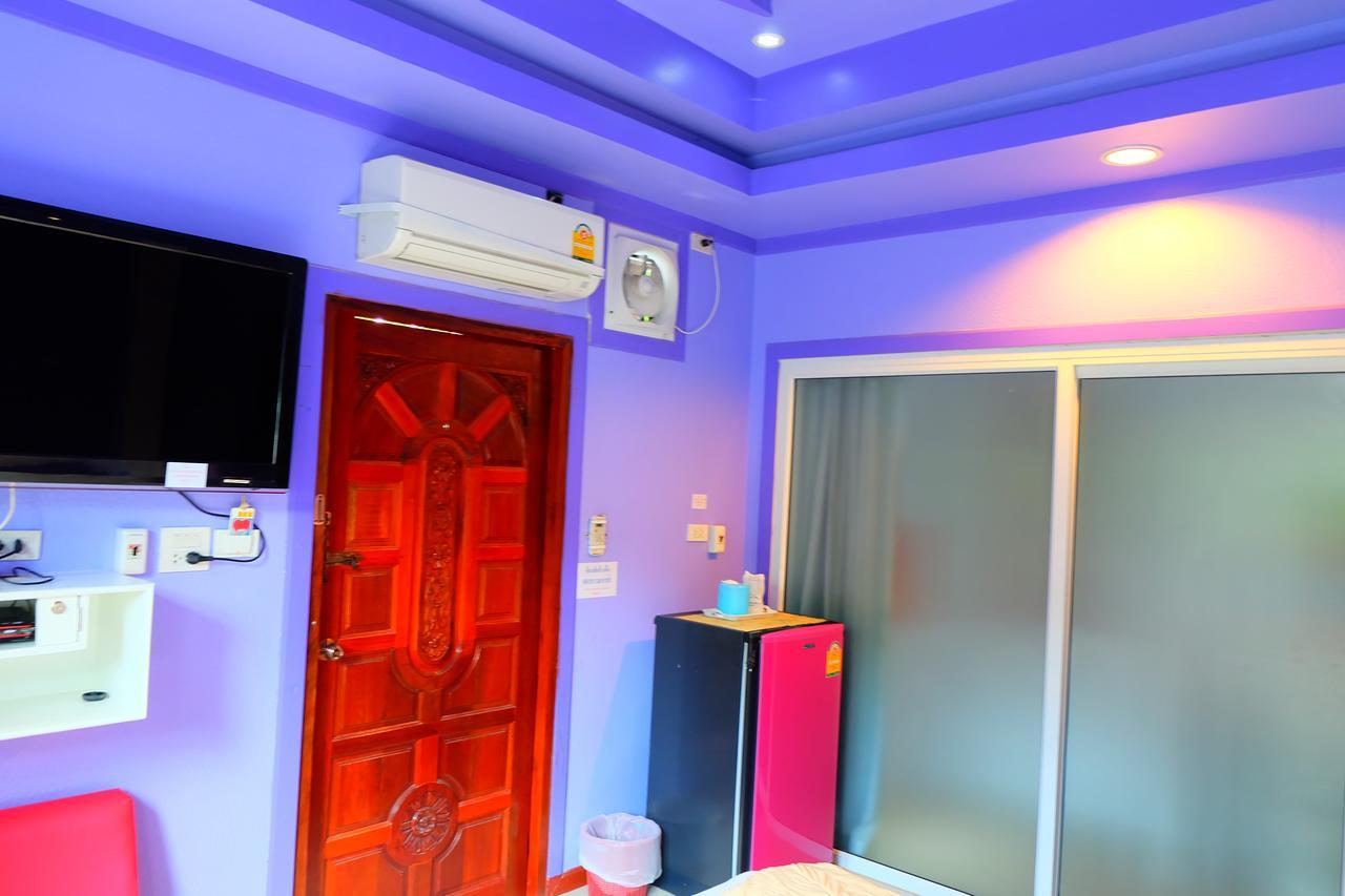 Rak Kun Resort 2 Nakhon Sawan Buitenkant foto