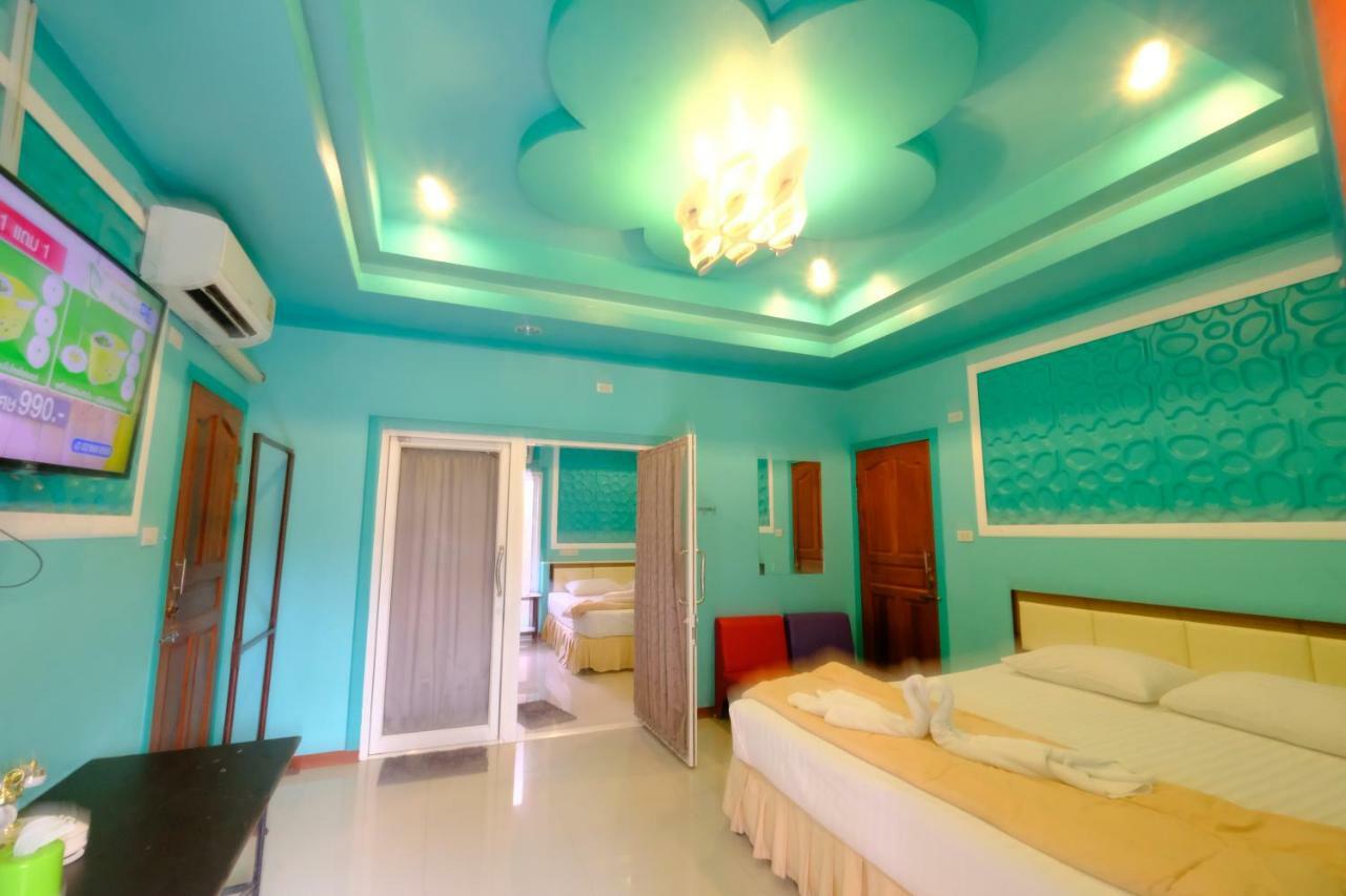 Rak Kun Resort 2 Nakhon Sawan Buitenkant foto